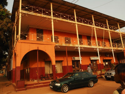 Antiguo hotel de Bissau