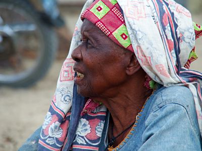 Anciana en Ibo