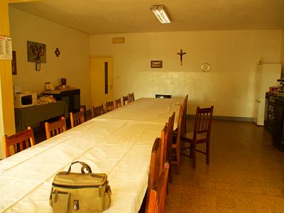 La mesa del desayuno en la misión del padre Hilario
