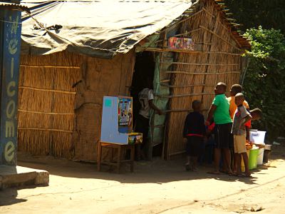 El cine del barrio de Manga en Mozambique