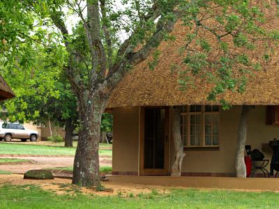 Una cabaña donde dormir en el Kruger