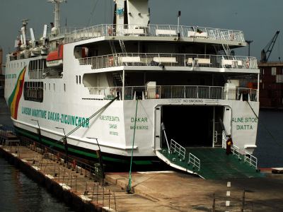 El barco que sustituye al Yola Dakar Zinguinchor