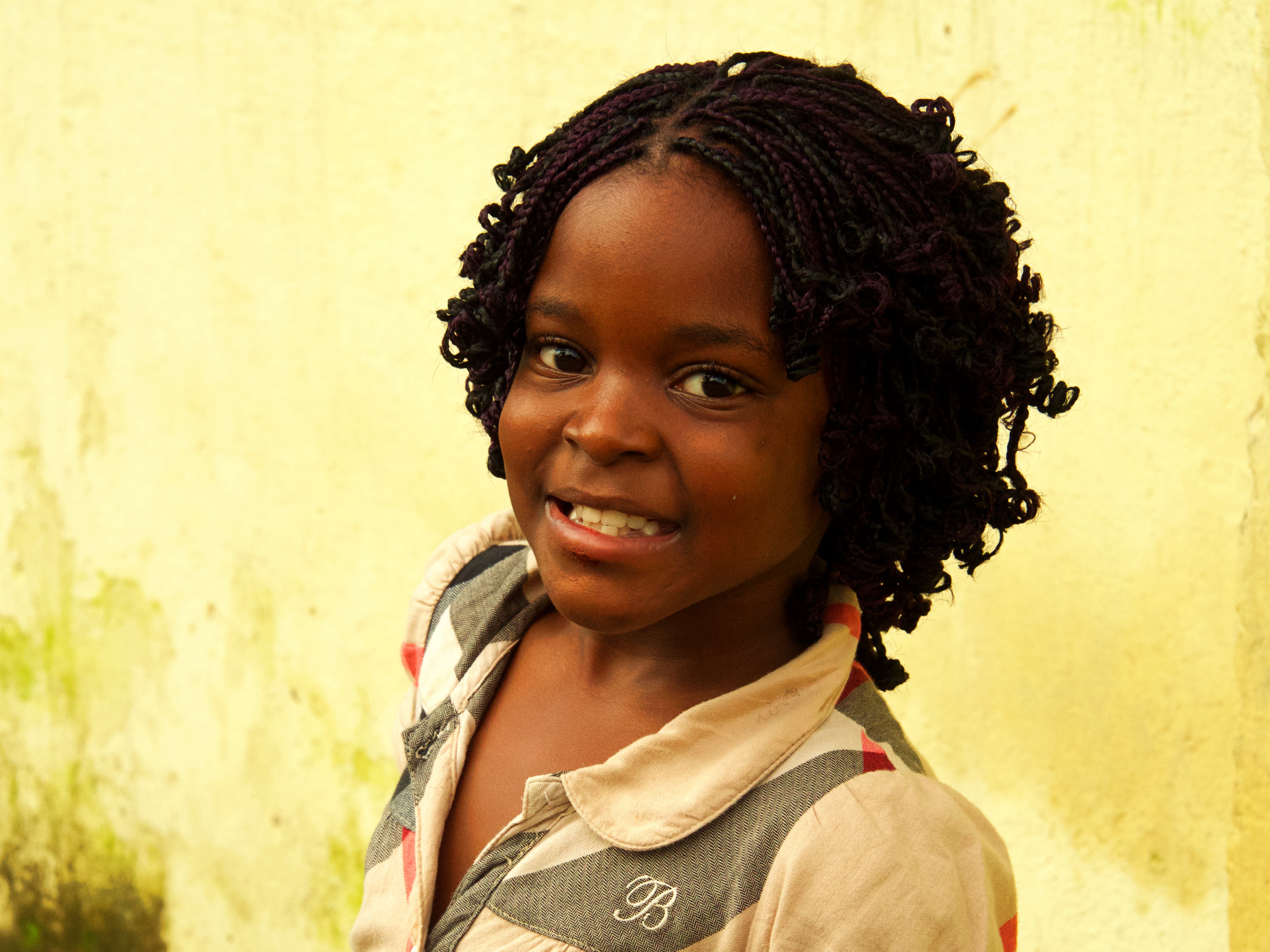 Una niña de Guinea Ecuatorial