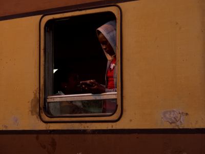 Un tren a punto de partir de la estación de Victoria Falls