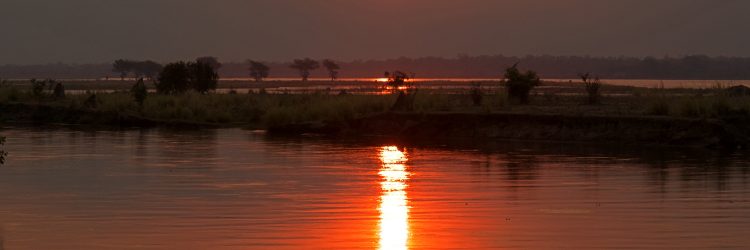 Atardeciendo en el río Zambeze