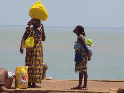 Ambiente en el puerto de Bissau