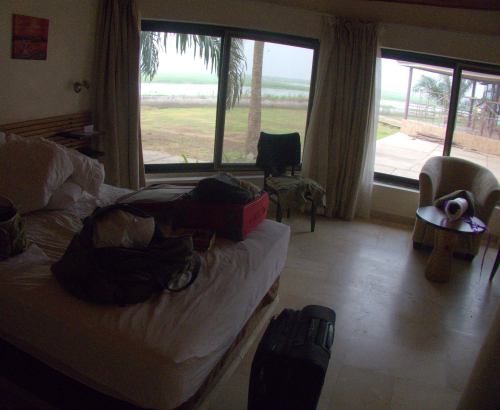 Interior de nuestra palloza en el Hotel Le Palais de Porto Novo