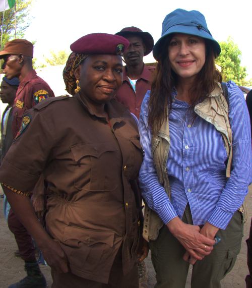 Con las mujeres paramilitares de Maiduguri