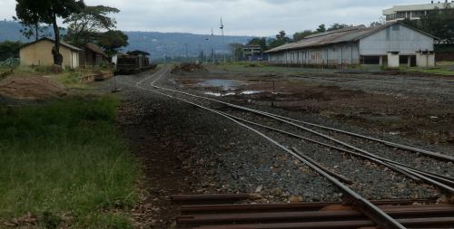 Las vías del Tren Lunático Kisumu (Kenia)