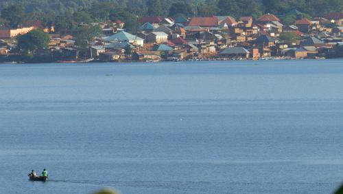 El Lago Victoria en Jinja Uganda
