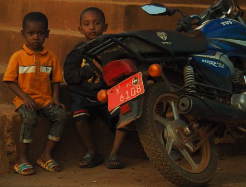 Dos niños en Guinea Conakry