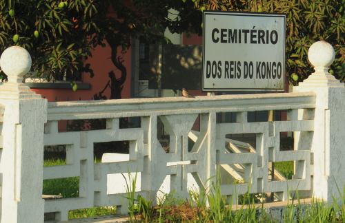 Cementerio de los reyes del Congo en Mbanza Congo en Angola