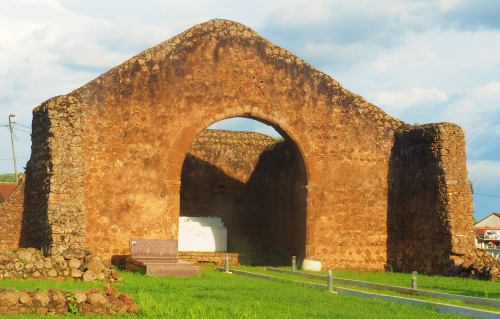 Catedral de Kulumbimbi en el centro de Mbanza Congo