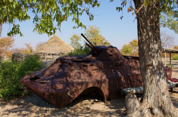 TANQUE DE LA GUERRA EN ONJIVA CUNENE ANGOLA