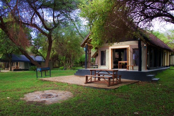 MASAU RIVER CAMP LOWER ZAMBIZI NP ZAMBIA