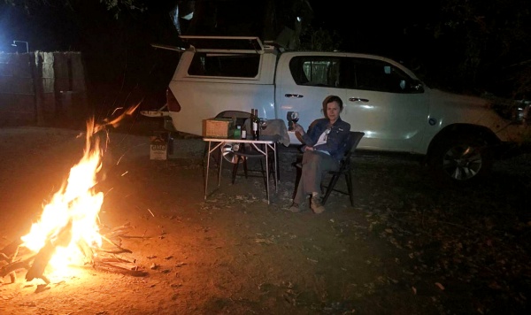 Cena en Zikomo Safari Camp, South Luangwa NP, Zambia
