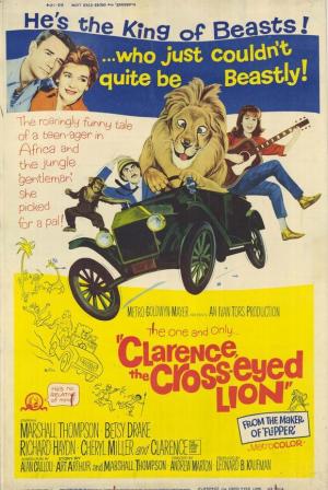 Clarence, el león bizco